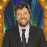 Guido Kaczka estrenó un programa en el que premian a los perros por hacer pis y caca y estallaron las redes