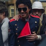 El director de la biopic de Michael Jackson se confiesa: “Lo filmé como a un monstruo”