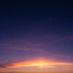 El hallazgo que permite generar energía solar durante la noche y sorprende a los expertos