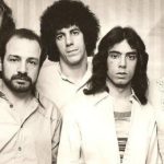 Cuando Charly García dejó la adolescencia de Sui Generis y se puso progresivo con La máquina de hacer pájaros