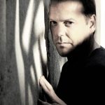Kiefer Sutherland, un gran actor que como cantante no puede ser profeta en su tierra y tuvo que cancelar su gira porque nadie paga por verlo