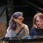 Cuatro excelentes manos para la obra de György Kurtág: cuando la música se queda en la memoria del oyente
