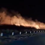 Impactantes incendios en Salta: con tres focos activos, el fuego se acerca a las casas y hay alerta naranja por fuertes vientos