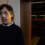 Mariano Pensotti, el director que va del Colón a Adrián Suar, sin problemas y sin prejuicios: “En ningún lugar del mundo hay público para el teatro como el de acá”